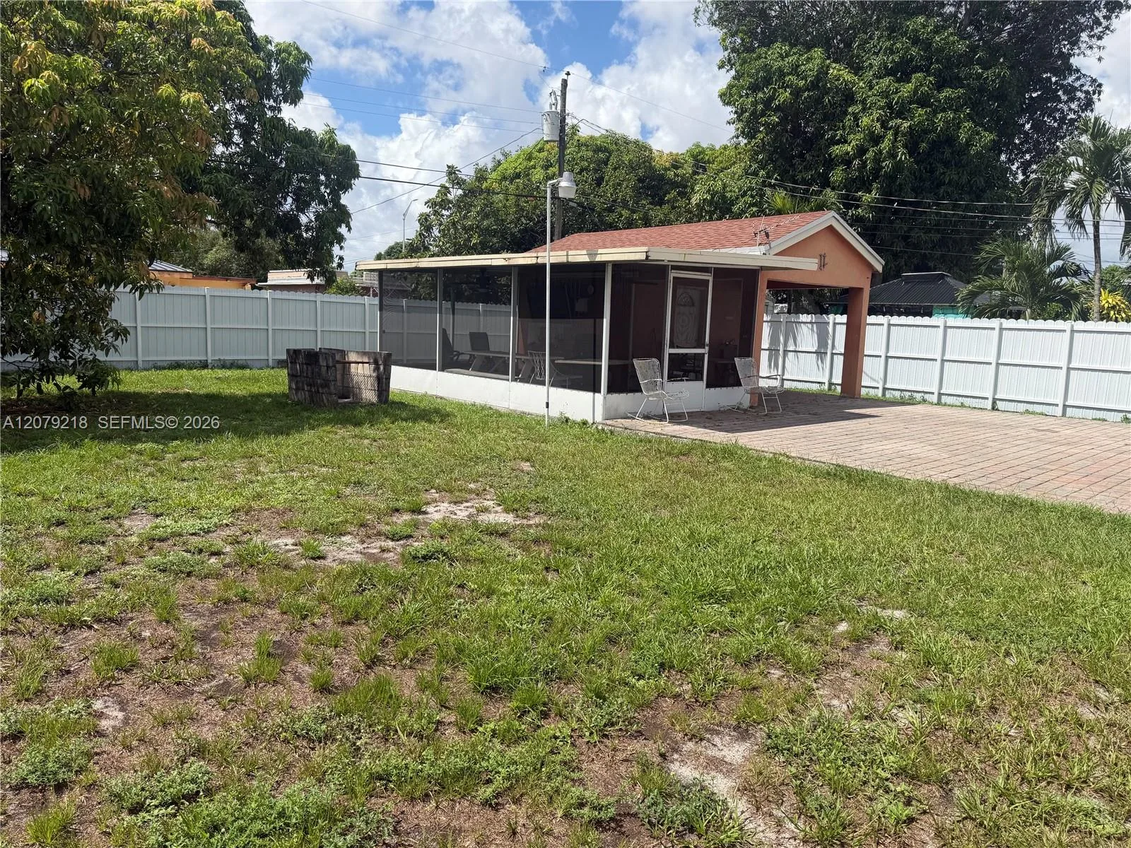 962 E 19th St, Hialeah, FL 33013 — zdjęcie 5