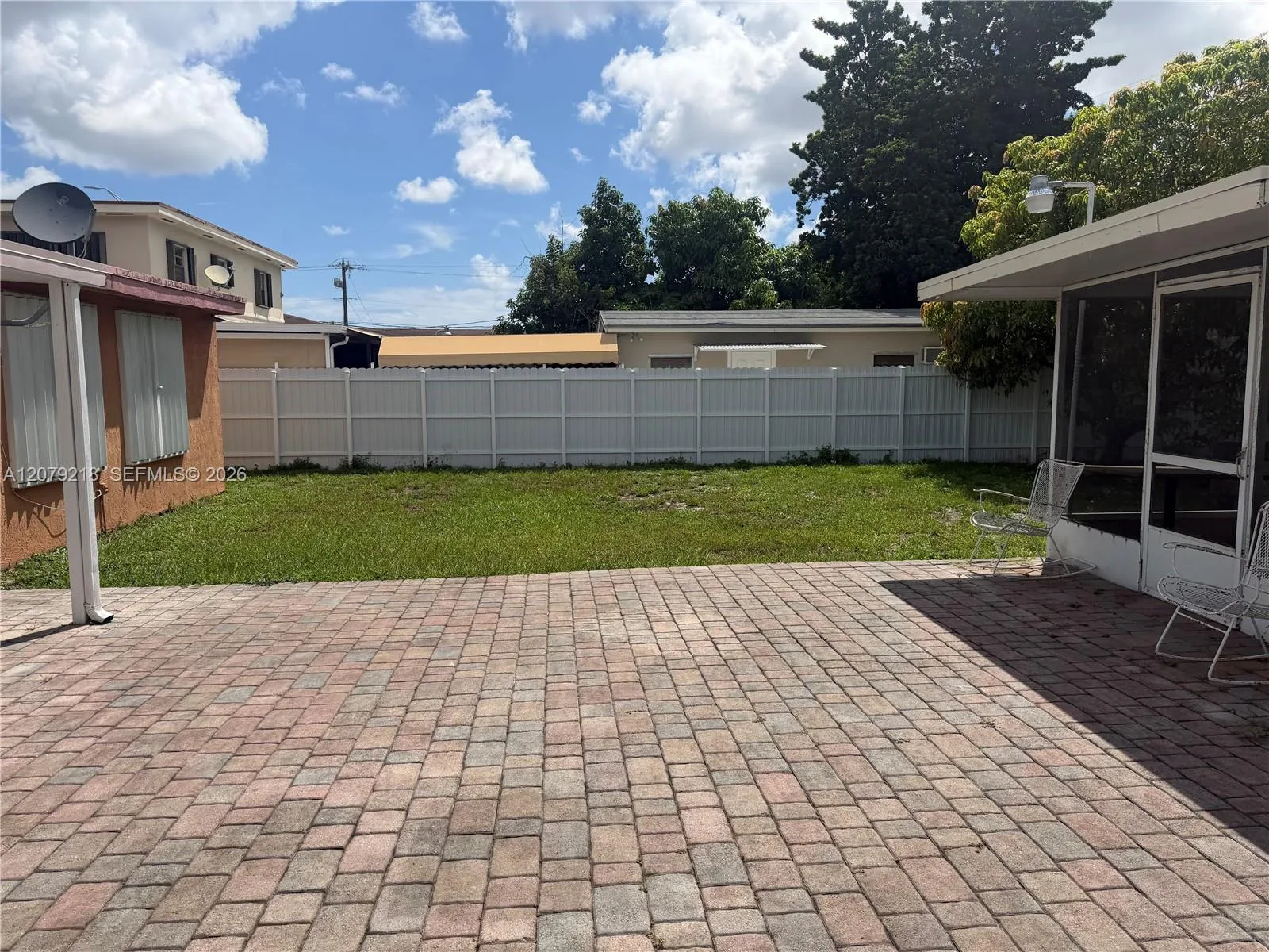 962 E 19th St, Hialeah, FL 33013 photo 8