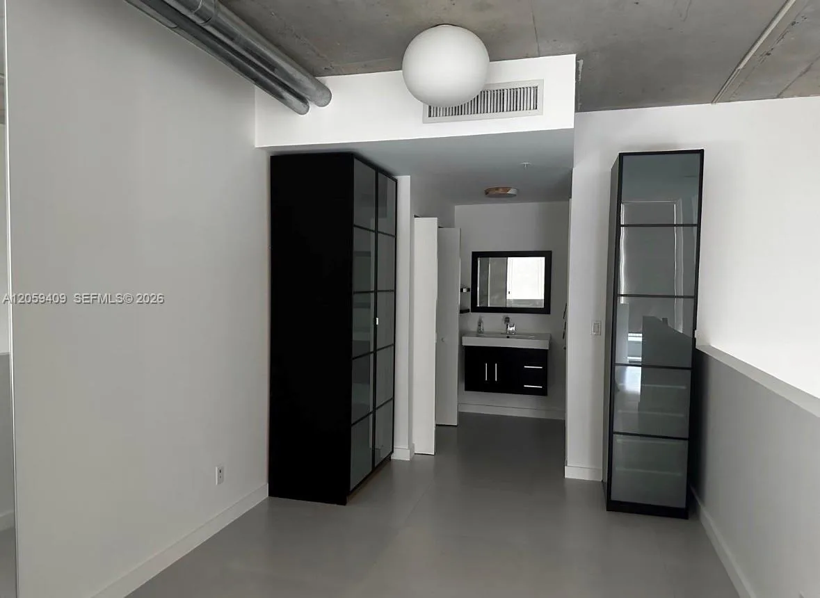 690 SW 1st Ct # 1220, Miami, FL 33130 photo 4