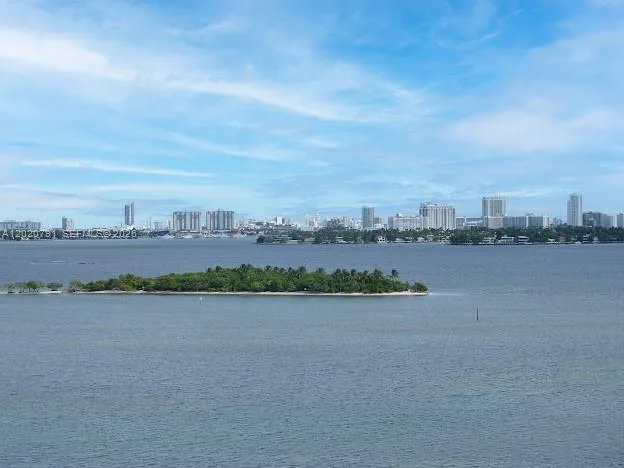 700 NE 24th St # 1006, Miami, FL 33137 photo 4