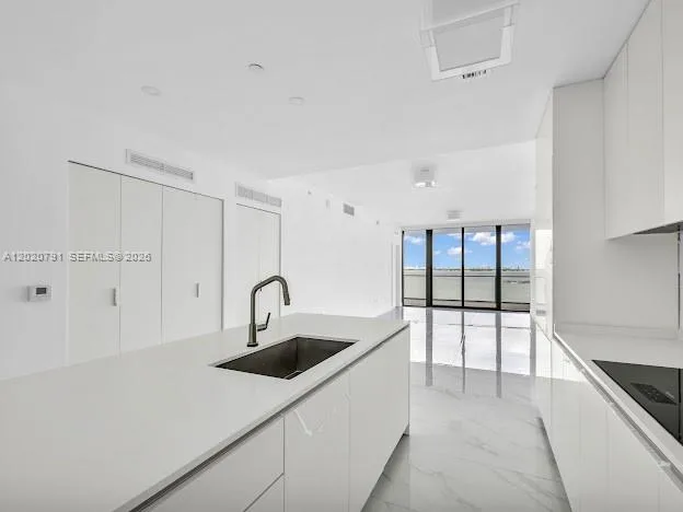 700 NE 24th St # 1006, Miami, FL 33137 photo 7