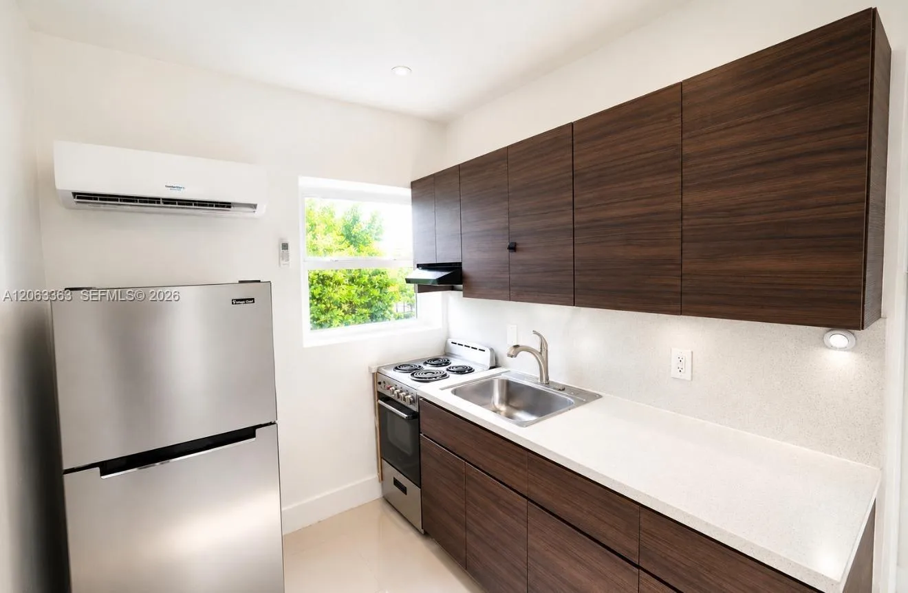 551 NE 61st St # 4, Miami, FL 33137