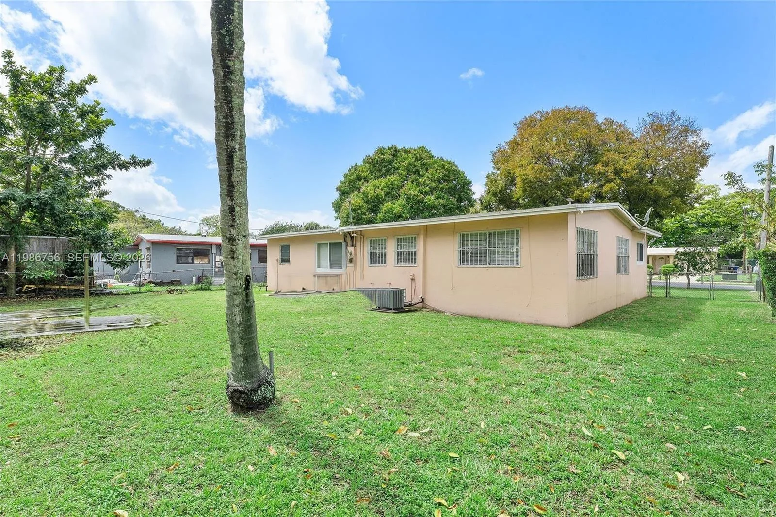 1804 NW 18th Ct, Fort Lauderdale, FL 33311 photo 3