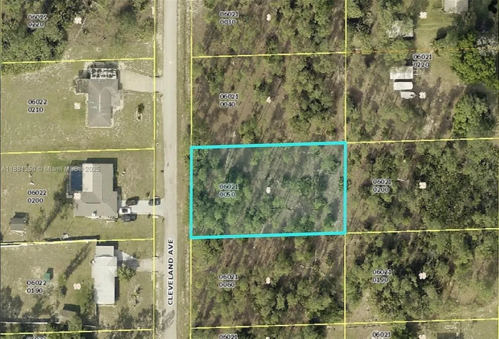 1314 Cleveland Ave, Lehigh Acres, FL 33972