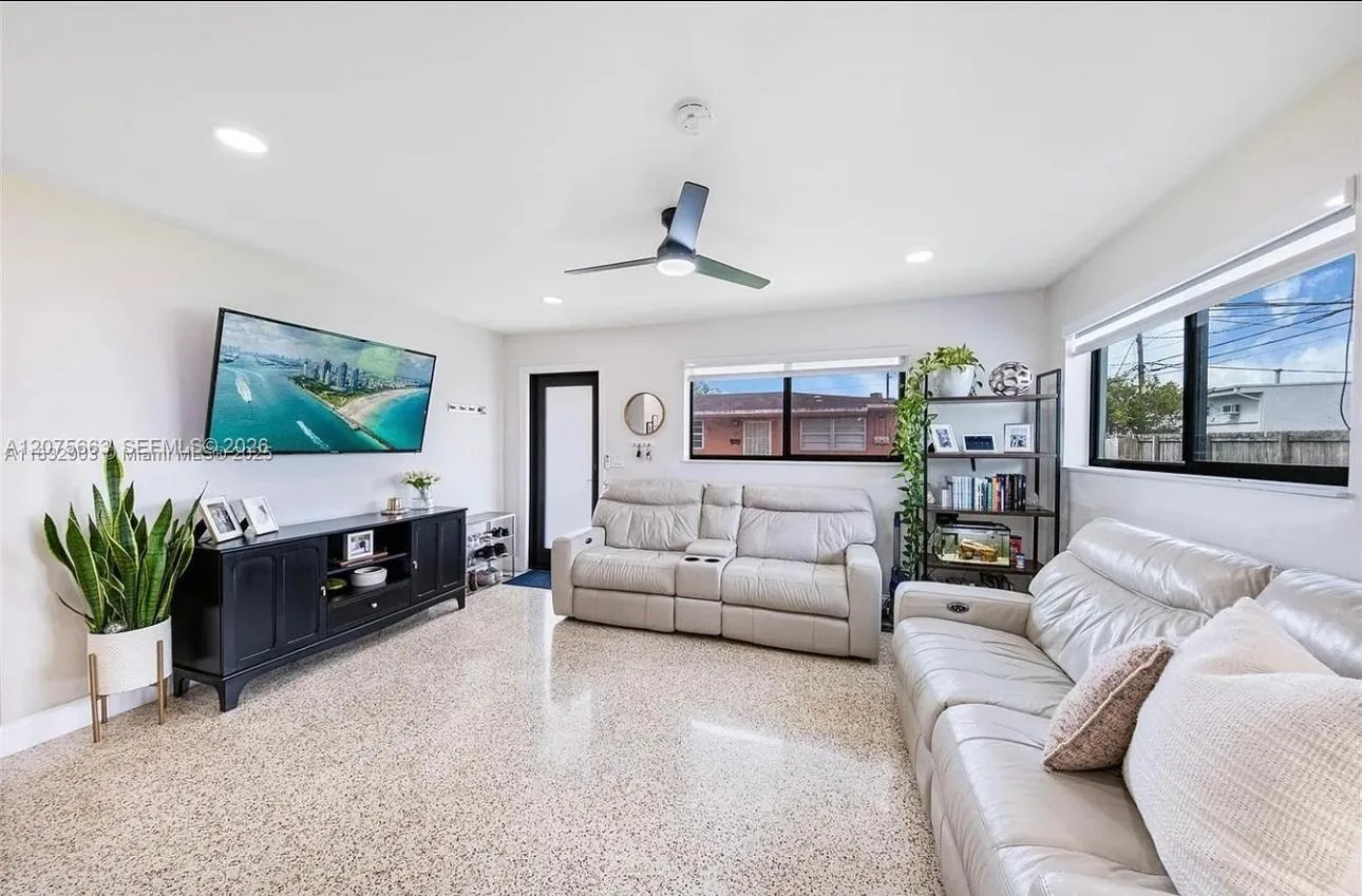 30 NW 56th Ct, Miami, FL 33126 photo 8