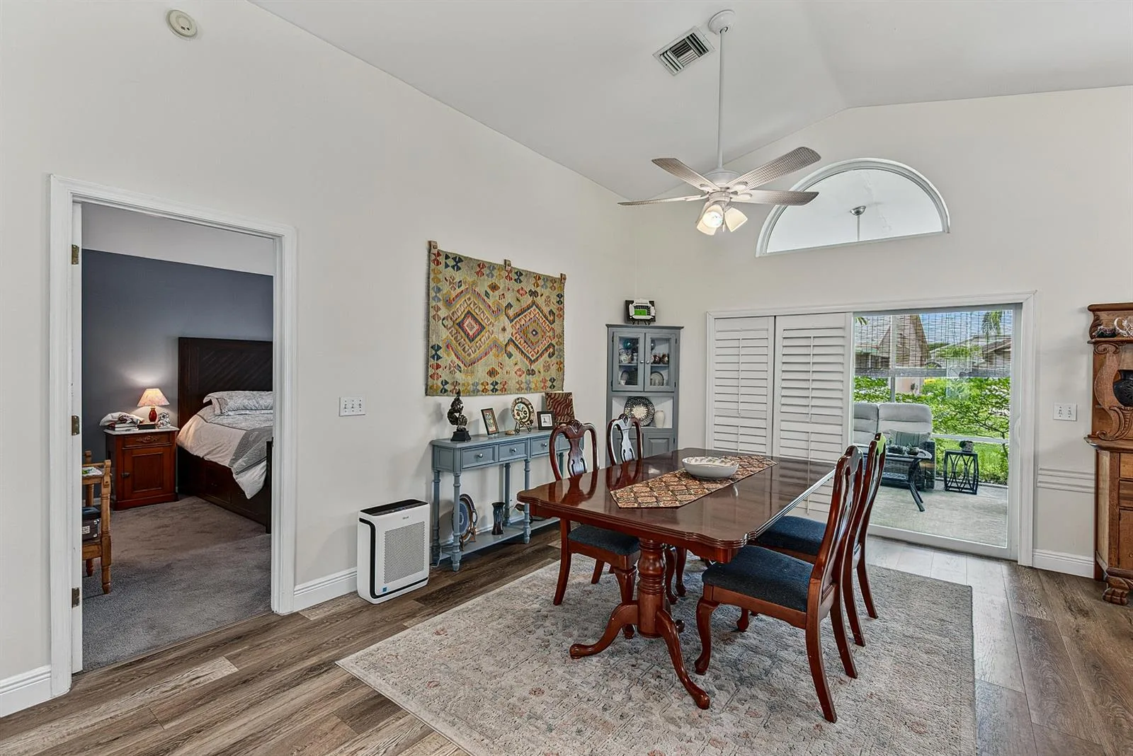 126 HAMMOCKS Drive, FL 33413 photo 10