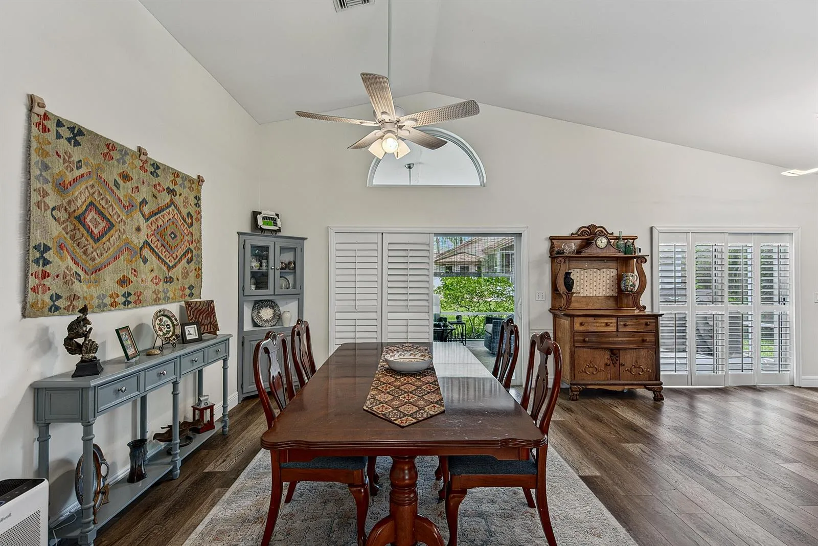 126 HAMMOCKS Drive, FL 33413 photo 9