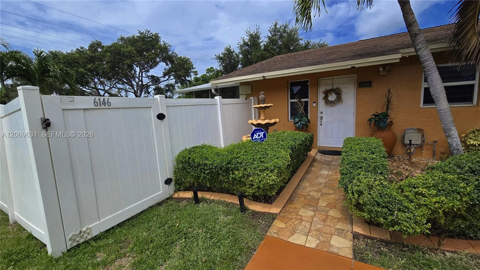 6146 SW 25th St, Miramar, FL 33023 photo 2