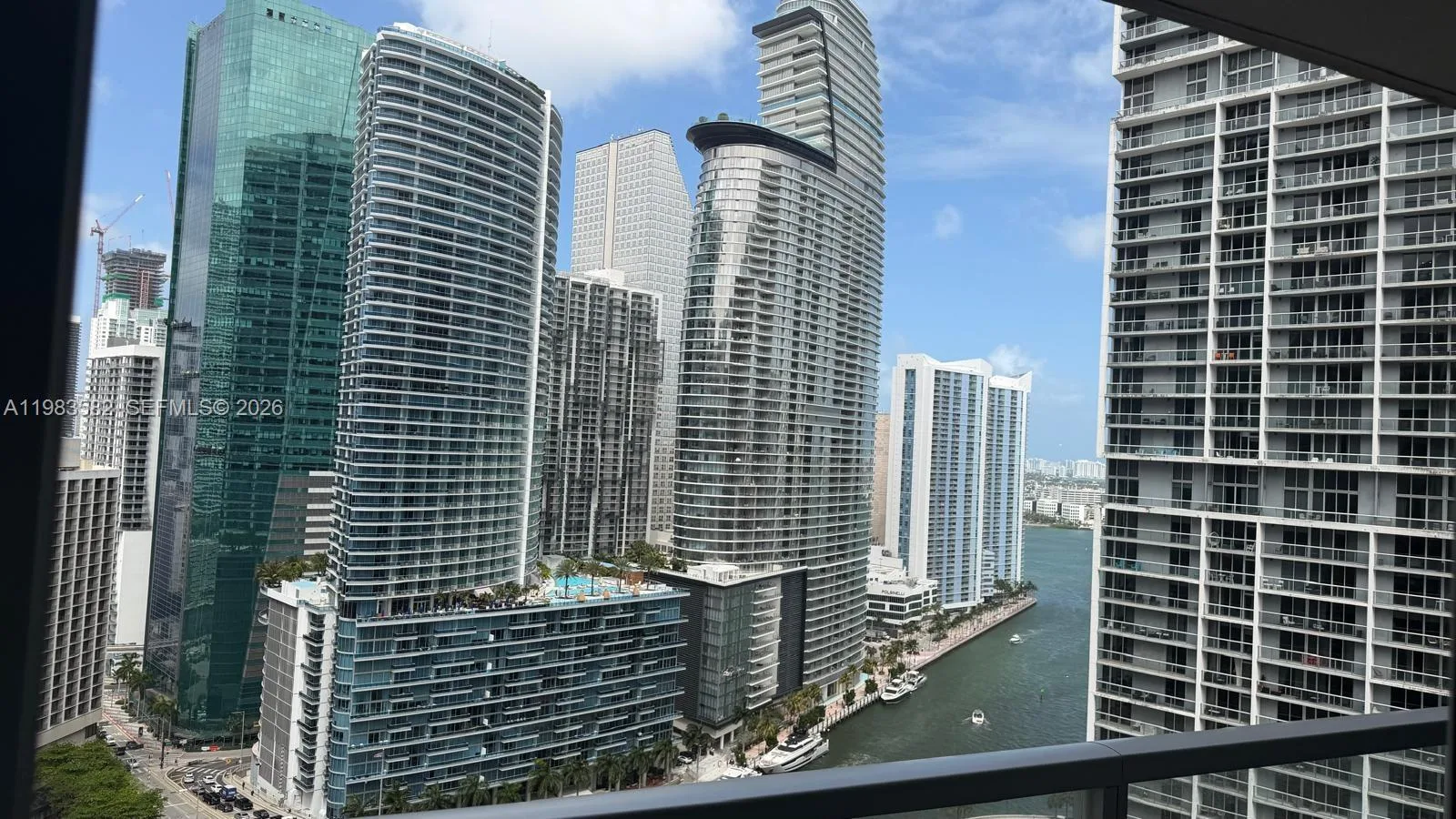 500 Brickell Ave # 3005, Miami, FL 33131