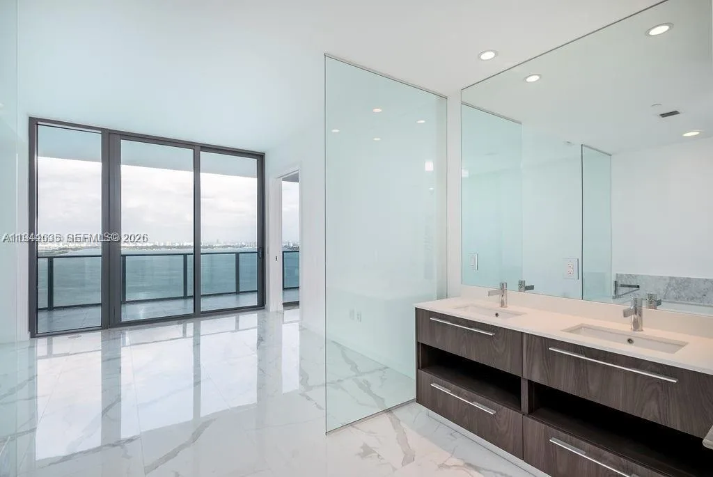 480 NE 31st St # 3101, Miami, FL 33137 photo 5