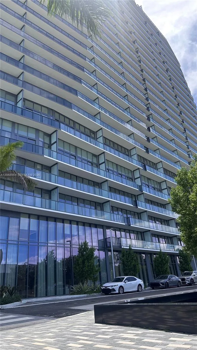 1170 E HALLANDALE BEACH # 803, Hallandale Beach, FL 33009