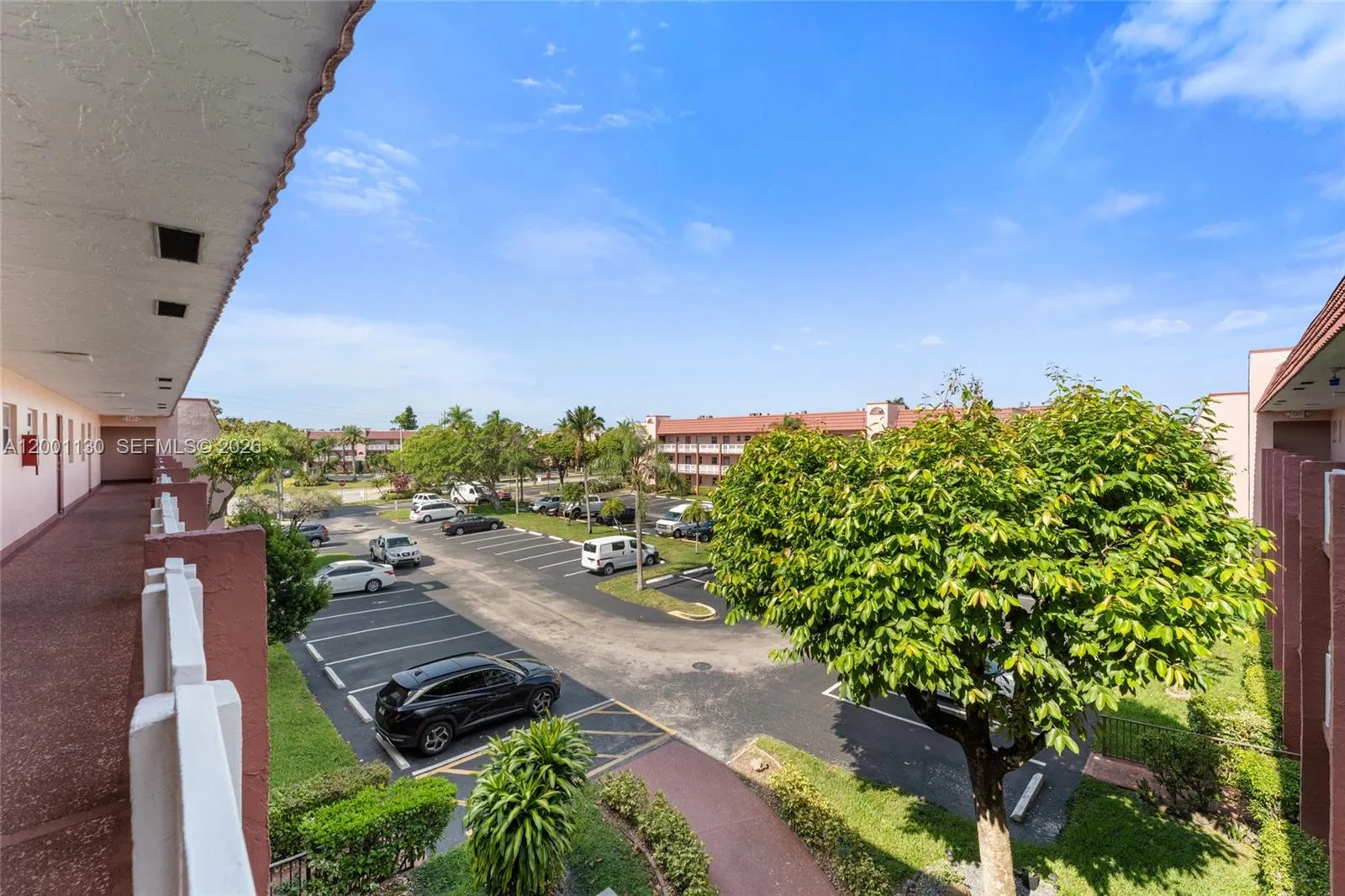9401 Sunrise Lakes Blvd # 307, Sunrise, FL 33322 photo 4