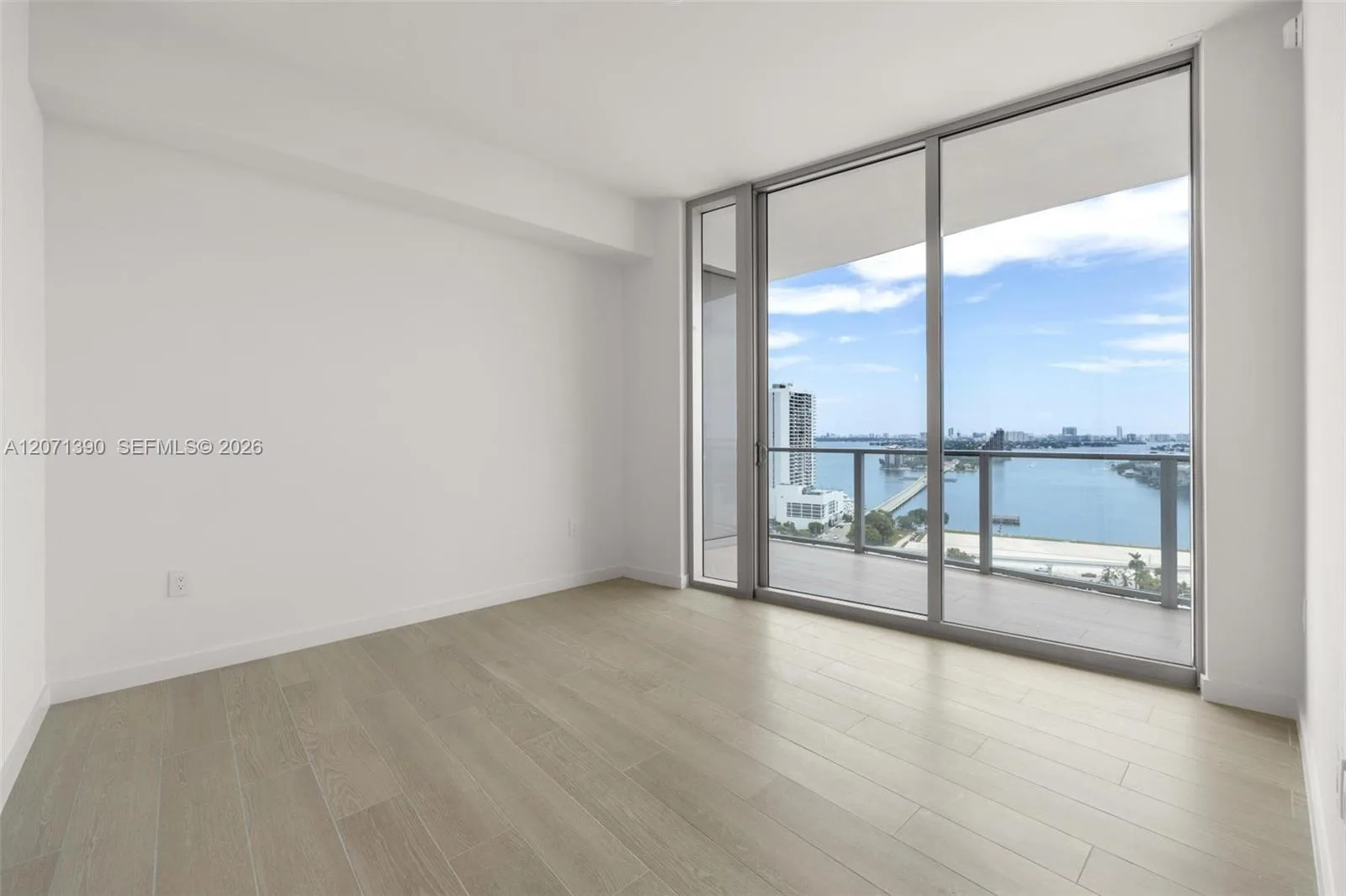 1400 Biscayne Blvd # 1905, Miami, FL 33132 photo 11