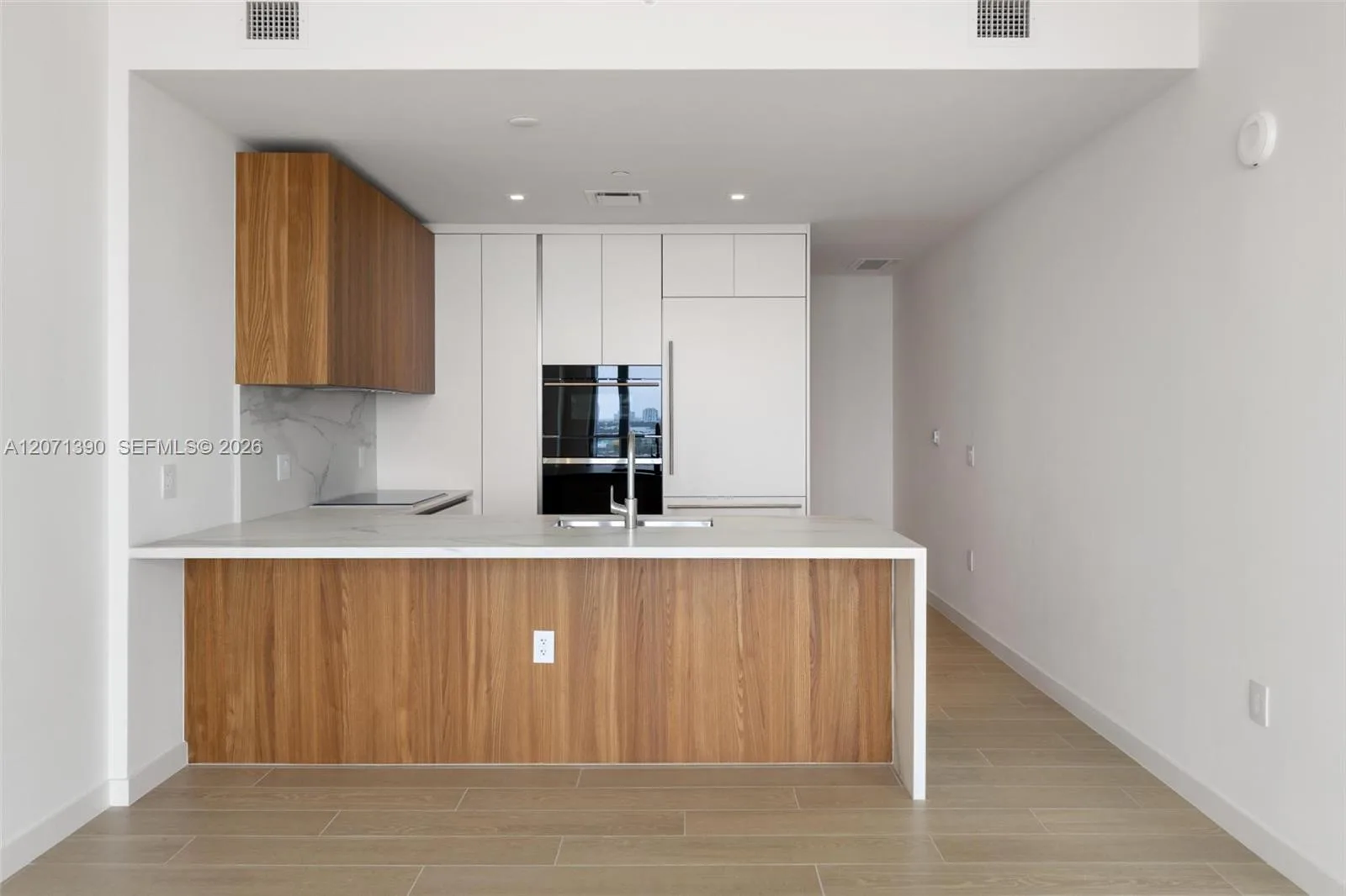 1400 Biscayne Blvd # 1905, Miami, FL 33132 photo 5