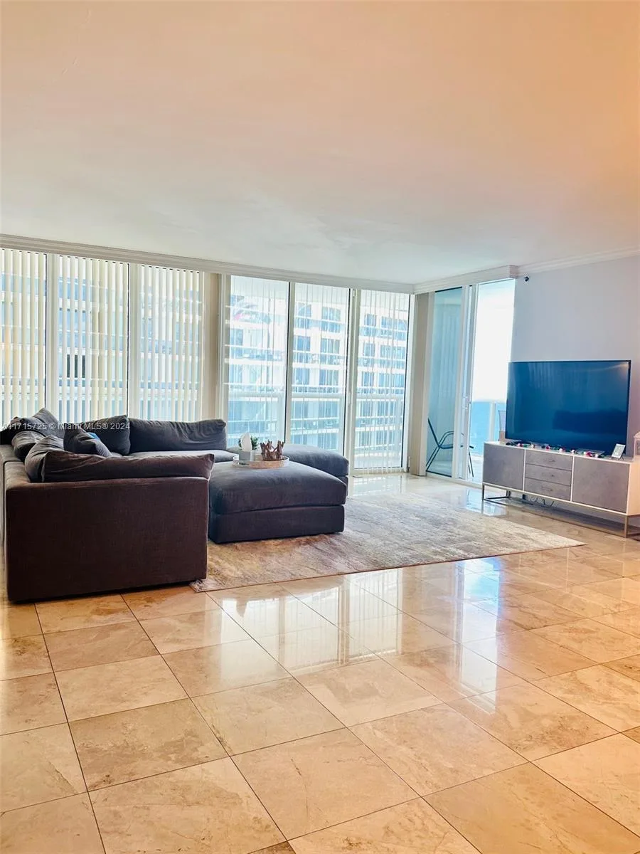 1850 S Ocean Dr # 3310, Hallandale Beach, FL 33009 photo 3