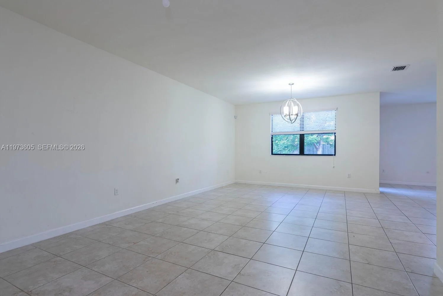 516 SE 35th Ter, Homestead, FL 33033 photo 3