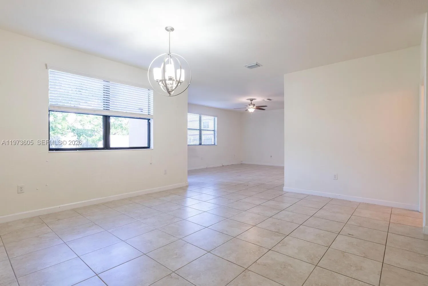 516 SE 35th Ter, Homestead, FL 33033 photo 4