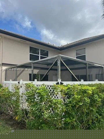 5 Amherst Ct # D, Royal Palm Beach, FL 33411 photo 3