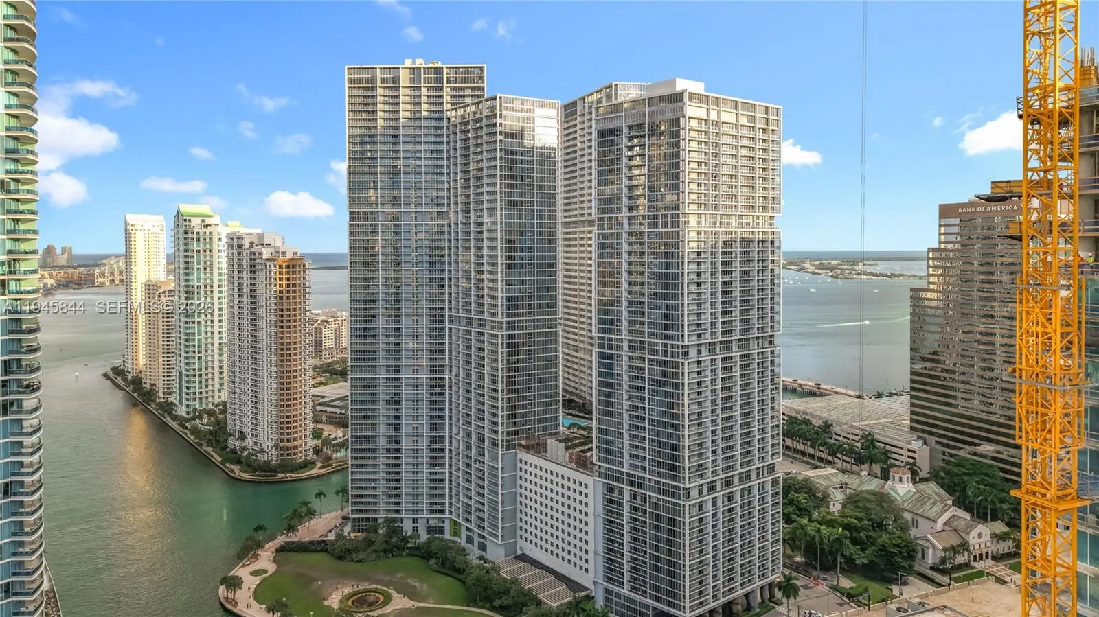 475 Brickell Ave # 4215, Miami, FL 33131