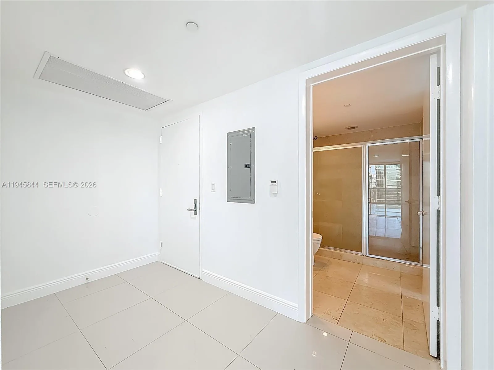 475 Brickell Ave # 4215, Miami, FL 33131 photo 6