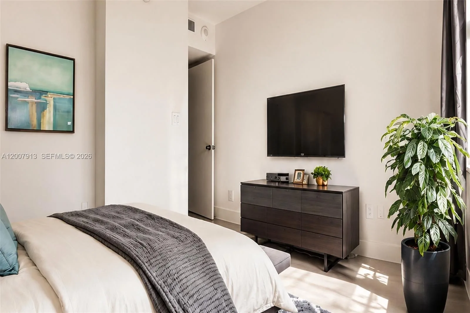 5600 Collins Ave # 15B, Miami Beach, FL 33140 photo 9