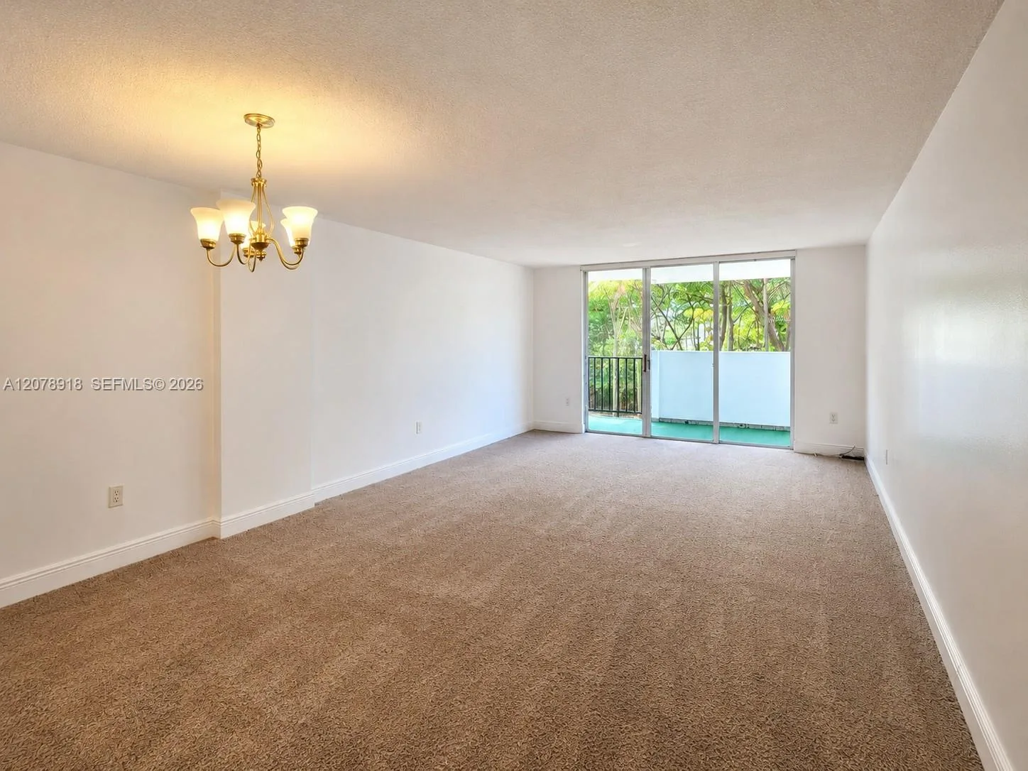 2780 NE 183rd St # 215, Aventura, FL 33160