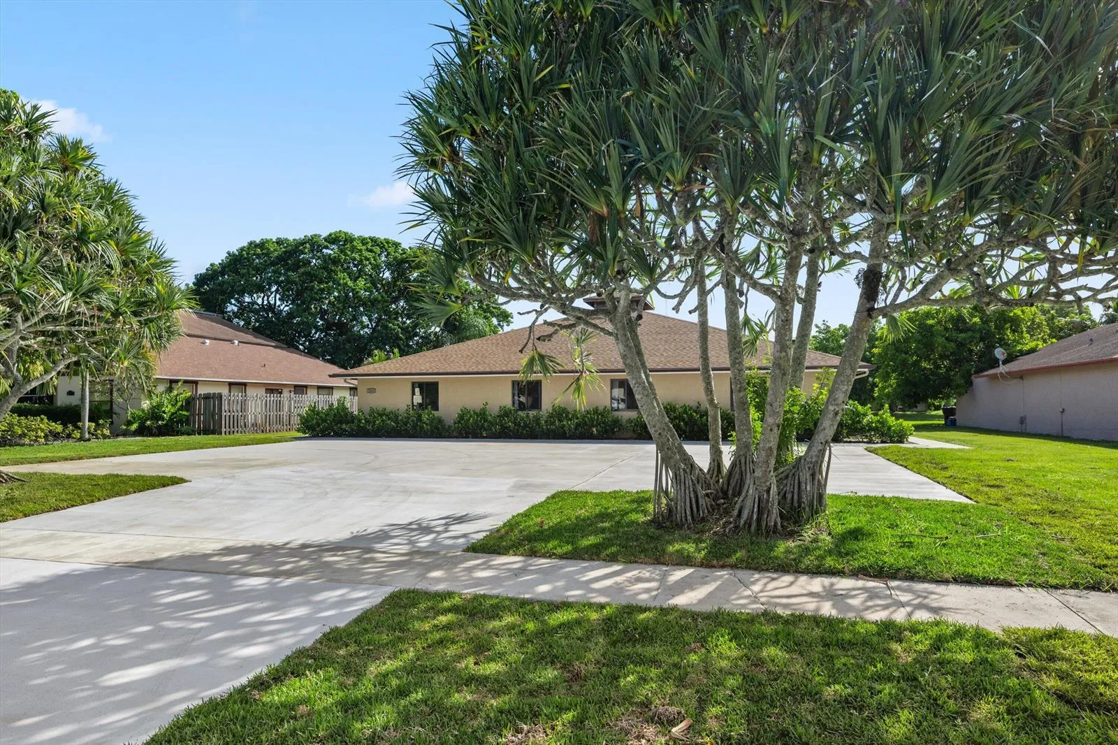 1262 The 12th Fairway, Wellington, FL 33414 photo 2