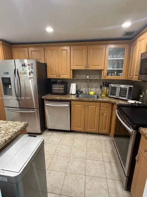 100 Bayview Dr # 1208, Sunny Isles Beach, FL 33160 photo 7
