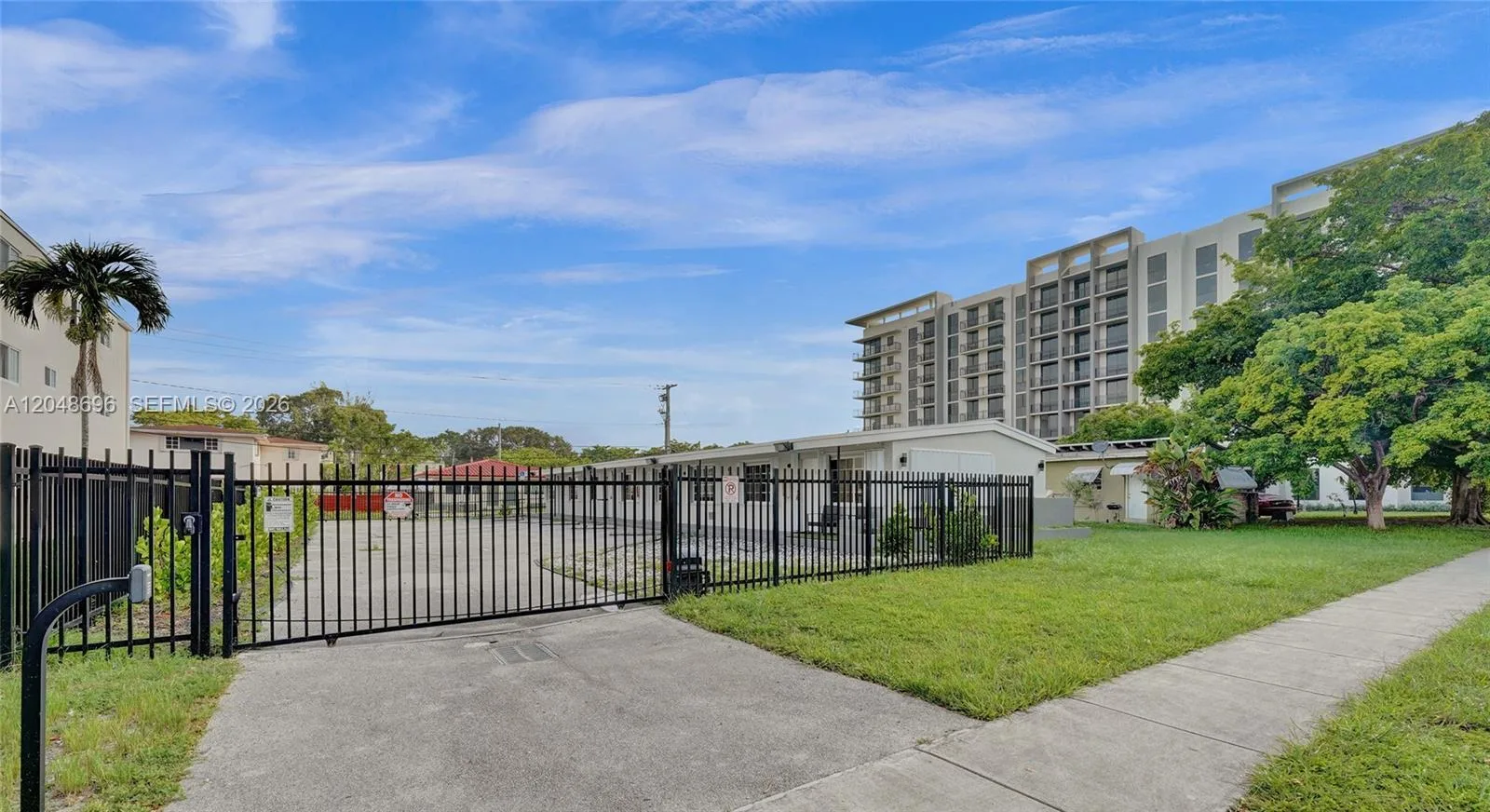 1085 NE 126th St # 3, North Miami, FL 33161 photo 11