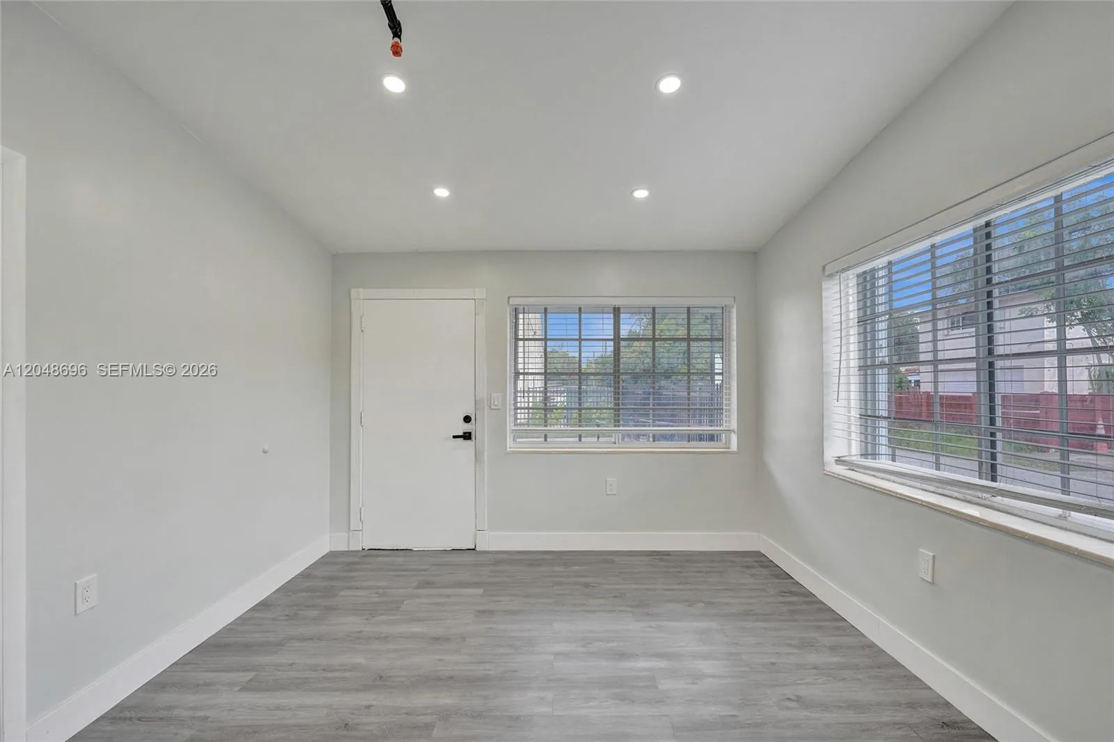 1085 NE 126th St # 3, North Miami, FL 33161 photo 9