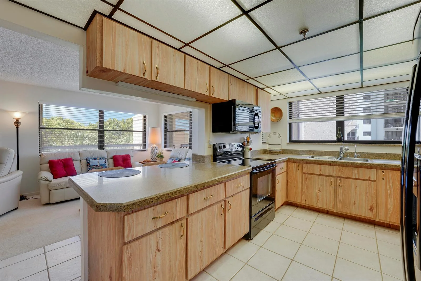 372 Golfview Road # 403, North Palm Beach, FL 33408 photo 7