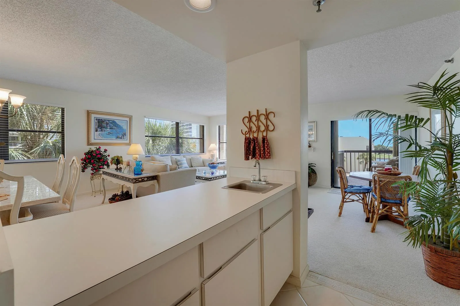 372 Golfview Road # 403, North Palm Beach, FL 33408 photo 9