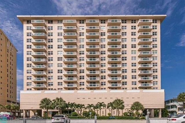 437 Golden Isles Drive # 14 j, Hallandale Beach, FL 33009