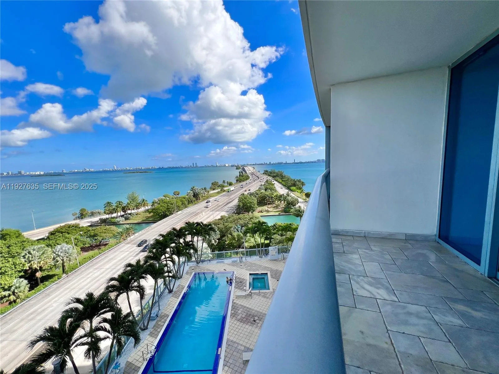 601 NE 36th St # 1008, Miami, FL 33137