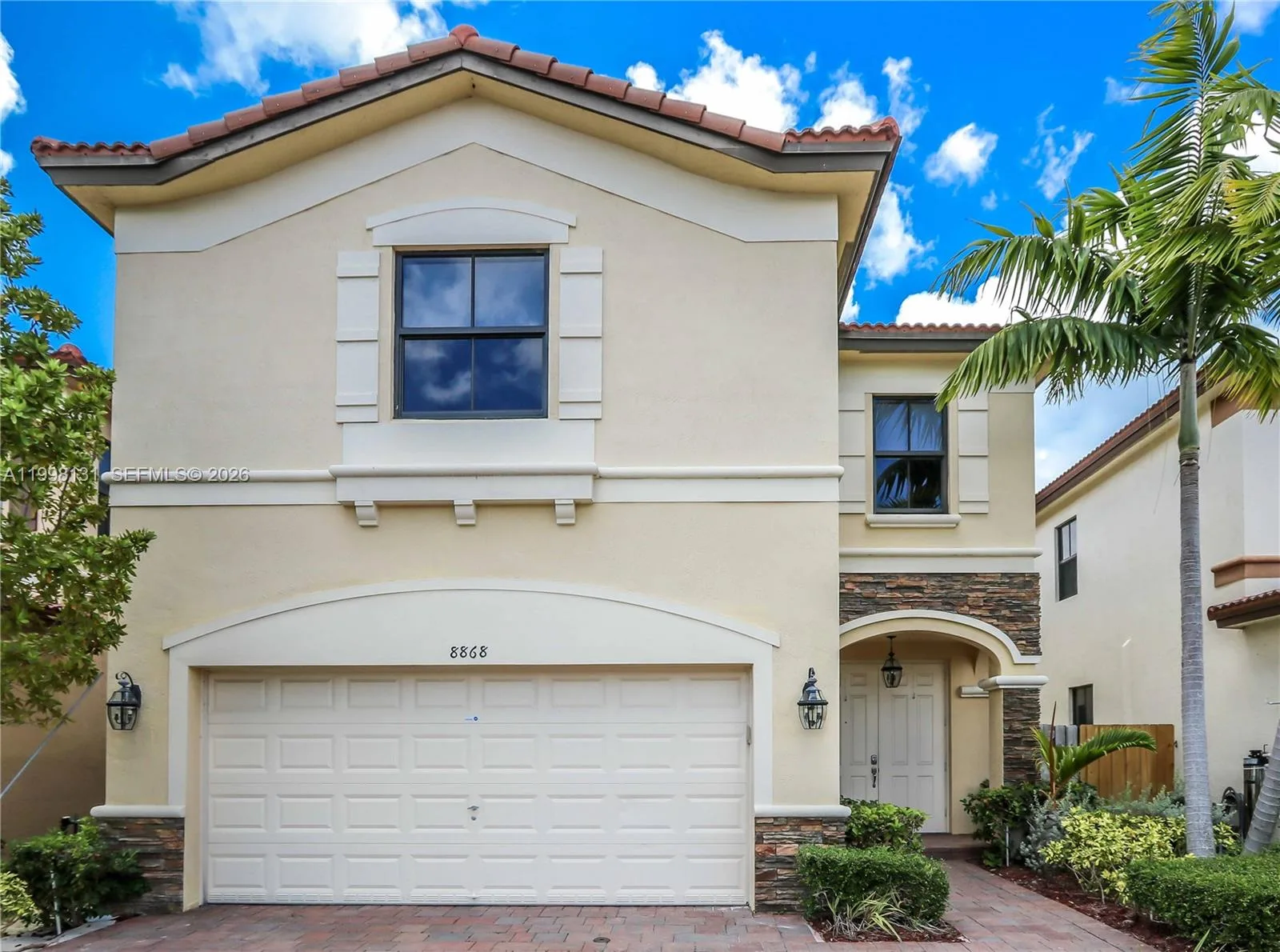 8868 NW 101st Pl, Doral, FL 33178
