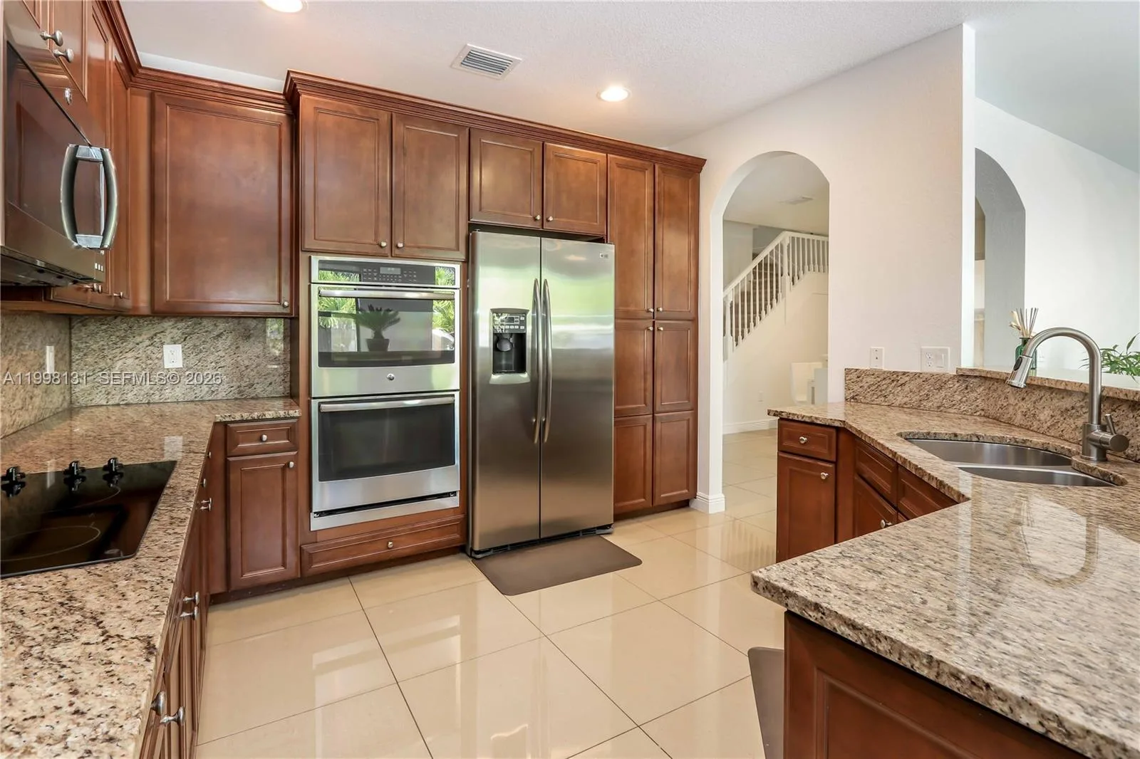8868 NW 101st Pl, Doral, FL 33178 photo 4