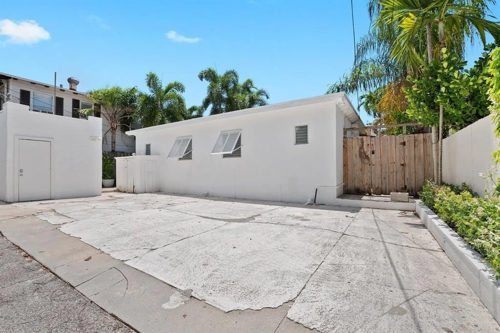 1315 SE 2nd Street # REAR EAST, Fort Lauderdale, FL 33301 photo 12