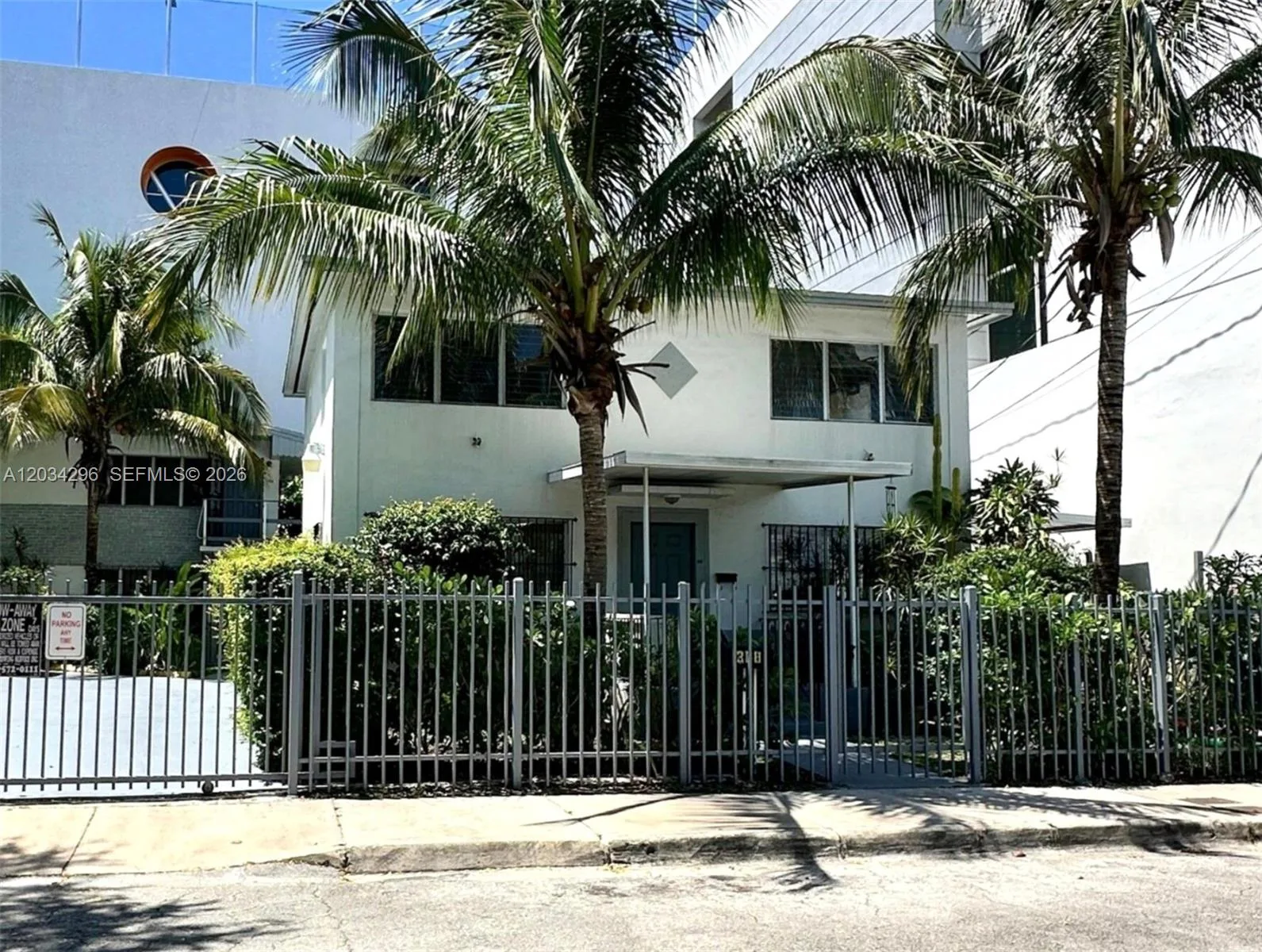 364 SW 11th St, Miami, FL 33130