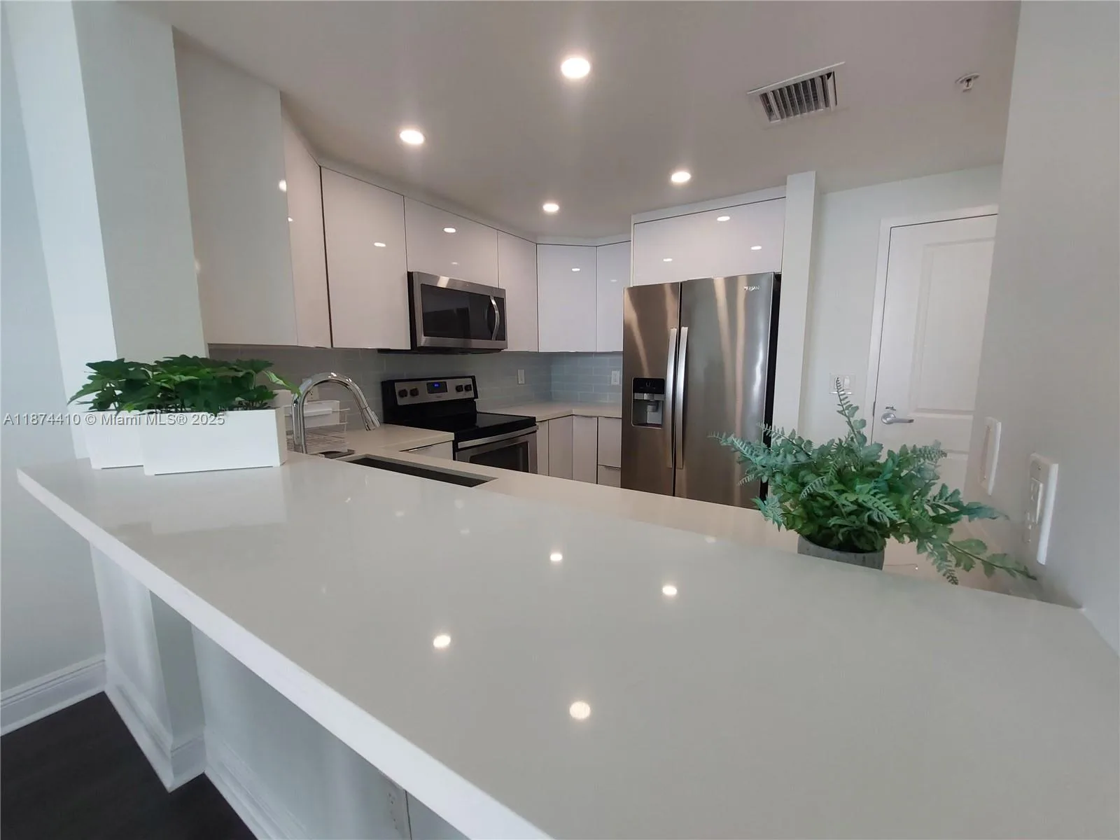 1250 S Miami Ave # 2011, Miami, FL 33130 photo 11