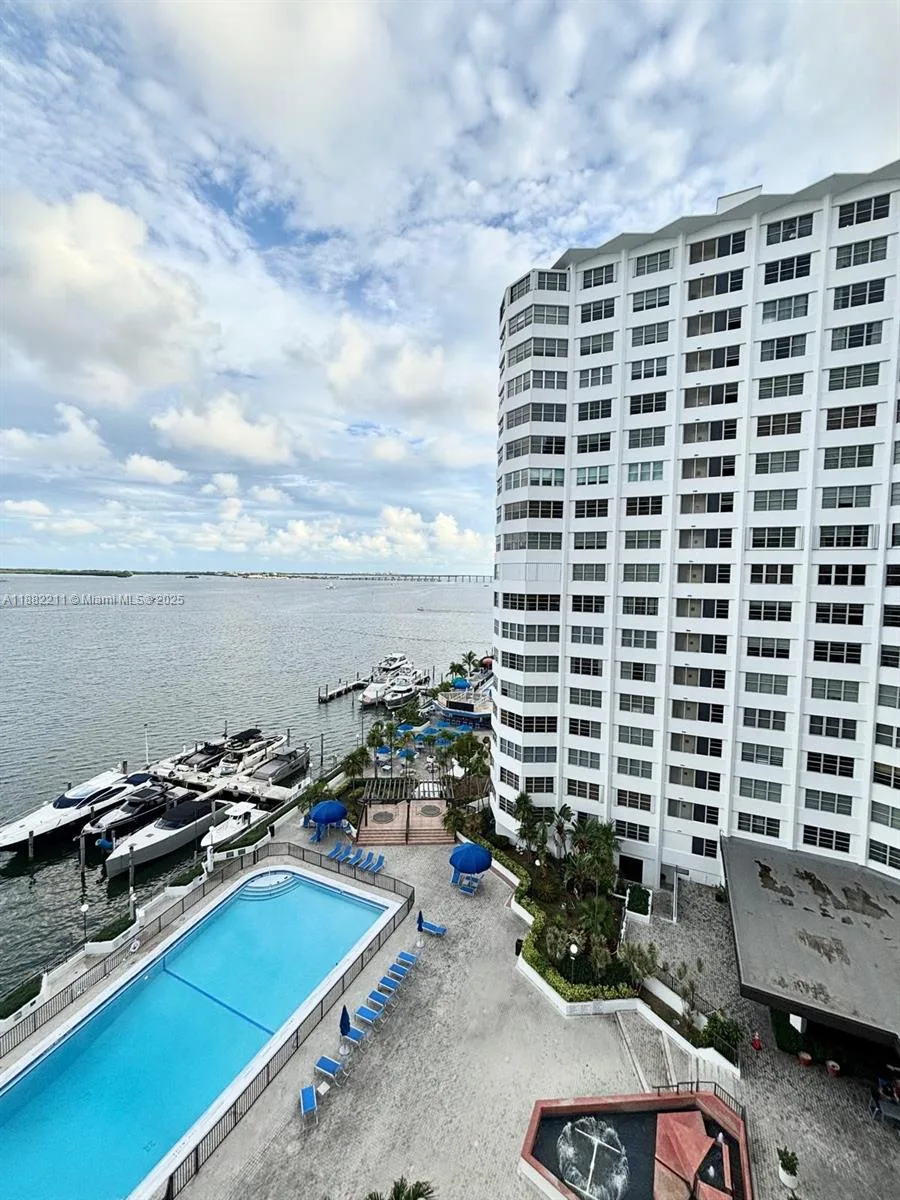 801 Brickell Bay Dr # 1066, Miami, FL 33131
