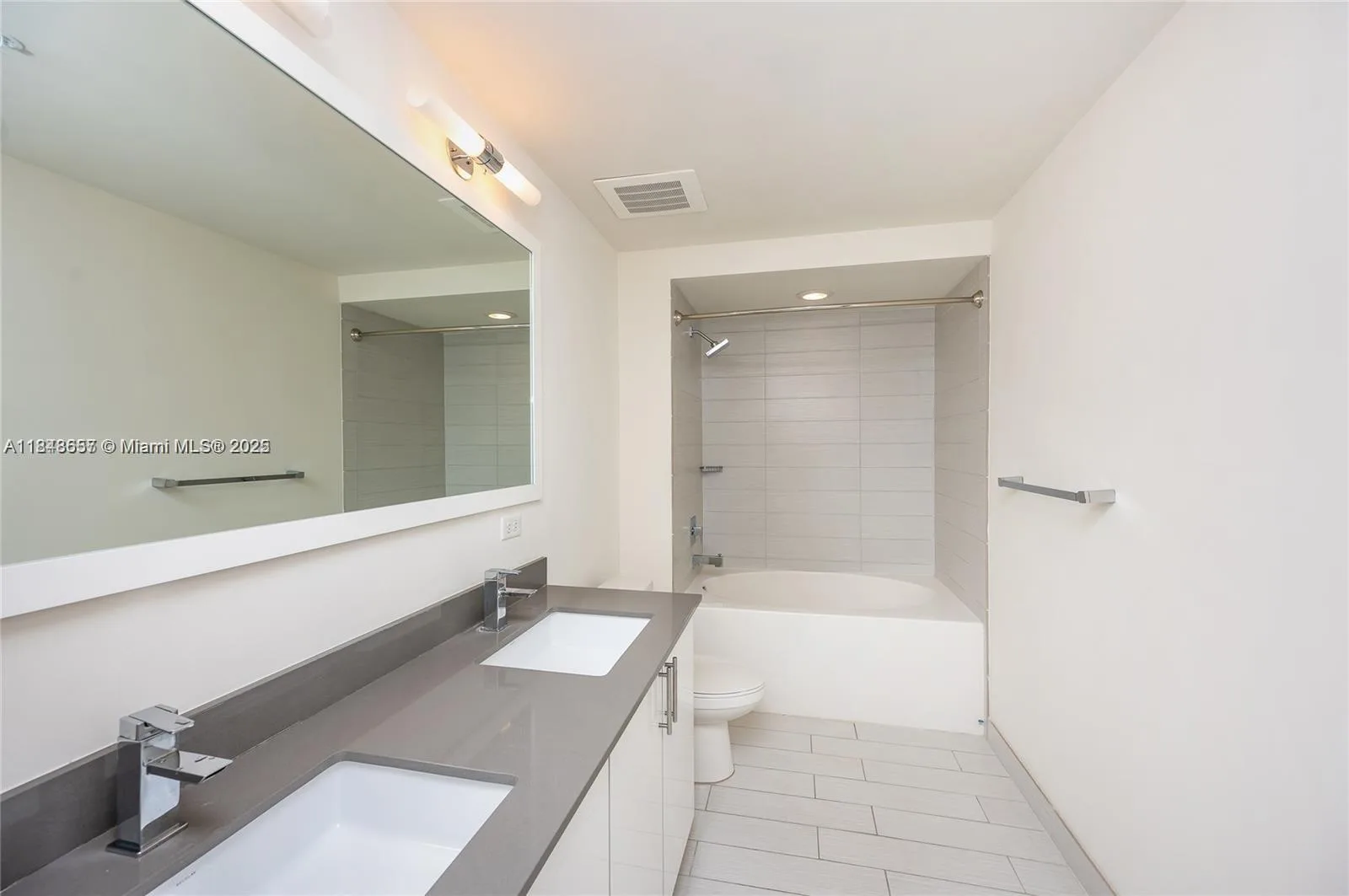 999 SW 1st Ave # 2717, Miami, FL 33130 photo 11