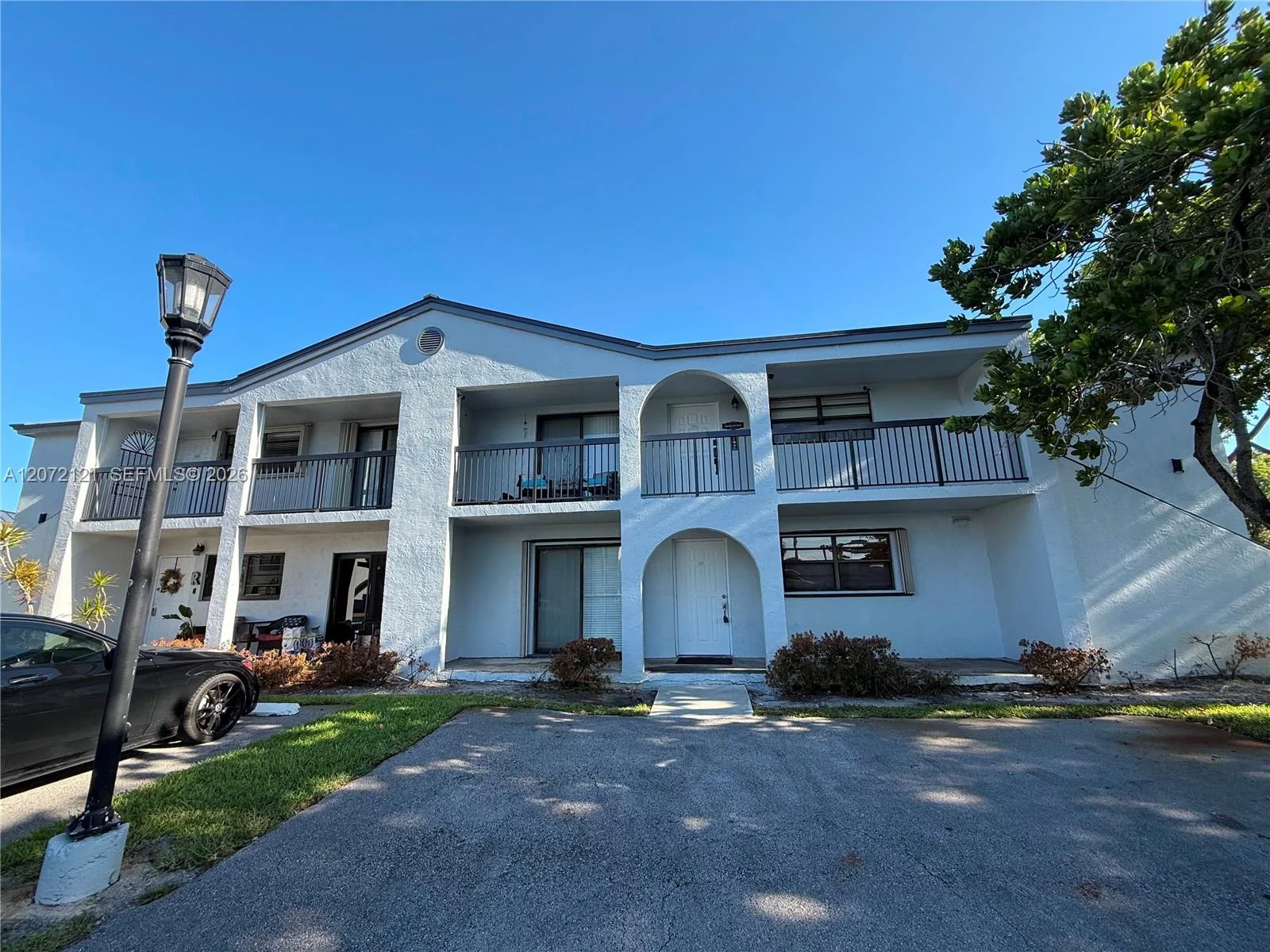 18200 Mediterranean Blvd # 2201, Hialeah, FL 33015