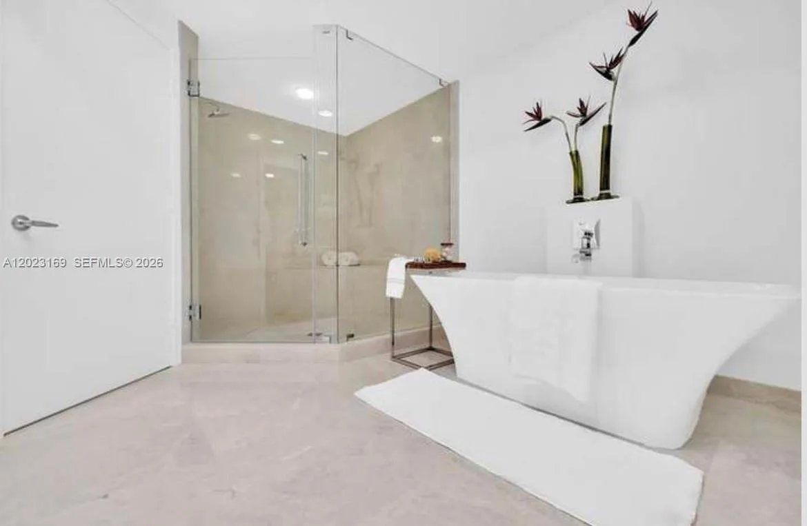 17111 Biscayne Blvd # 2209, North Miami Beach, FL 33160 photo 10