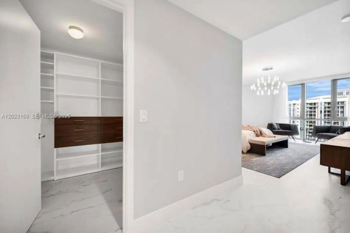 17111 Biscayne Blvd # 2209, North Miami Beach, FL 33160 photo 11