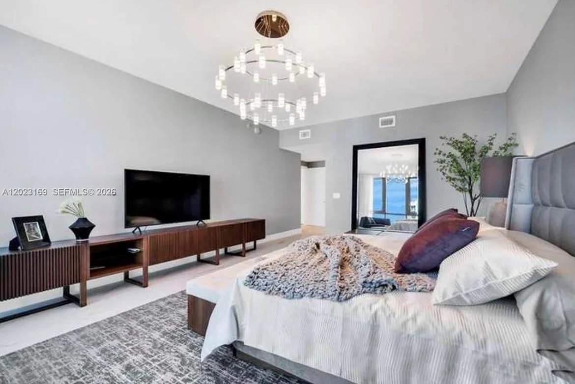17111 Biscayne Blvd # 2209, North Miami Beach, FL 33160 photo 8