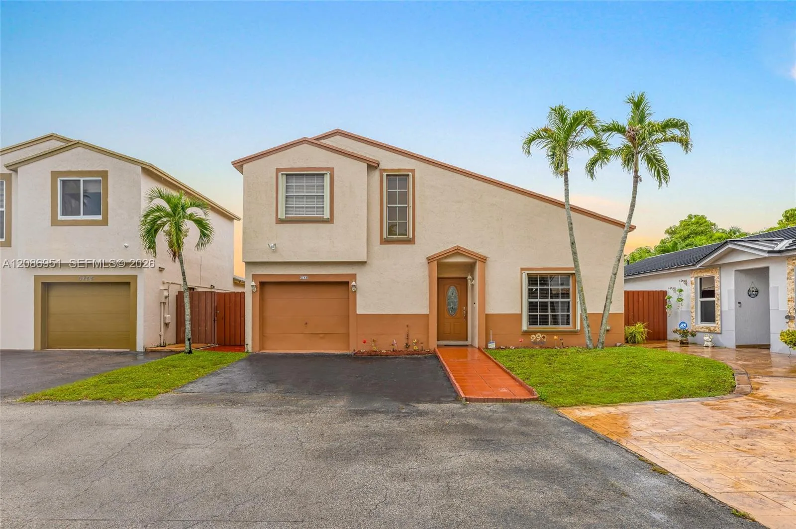 6746 NW 199th St, Hialeah, FL 33015