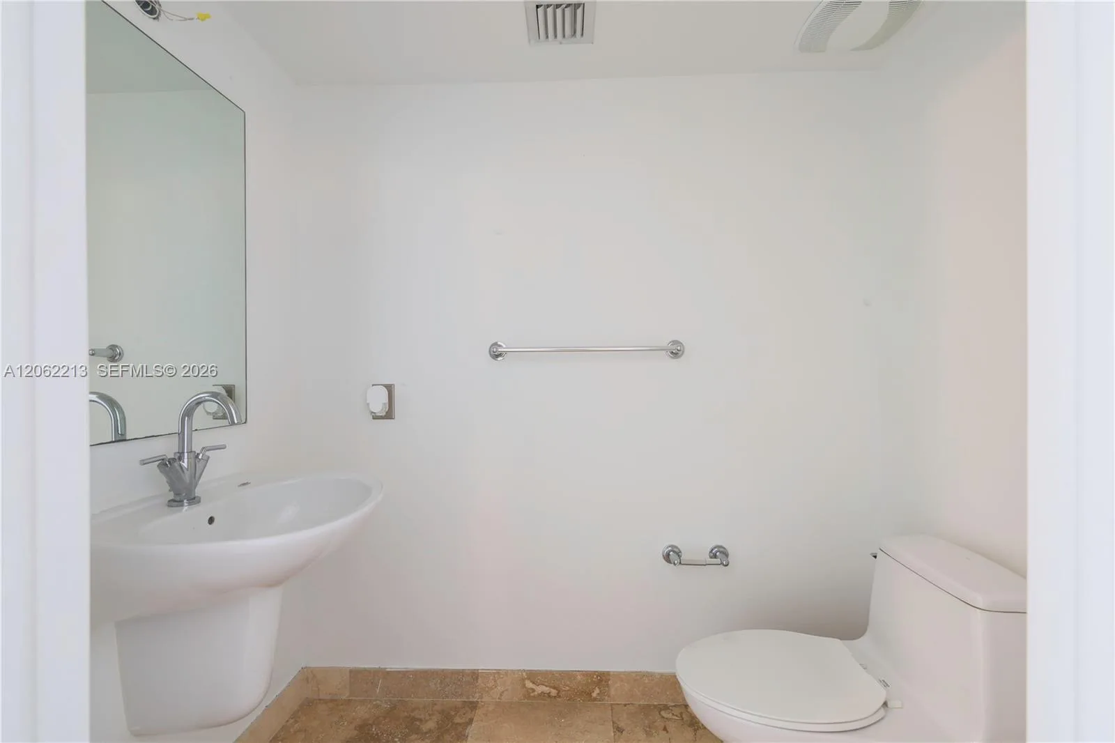 41 SE 5th St # 906, Miami, FL 33131 photo 8
