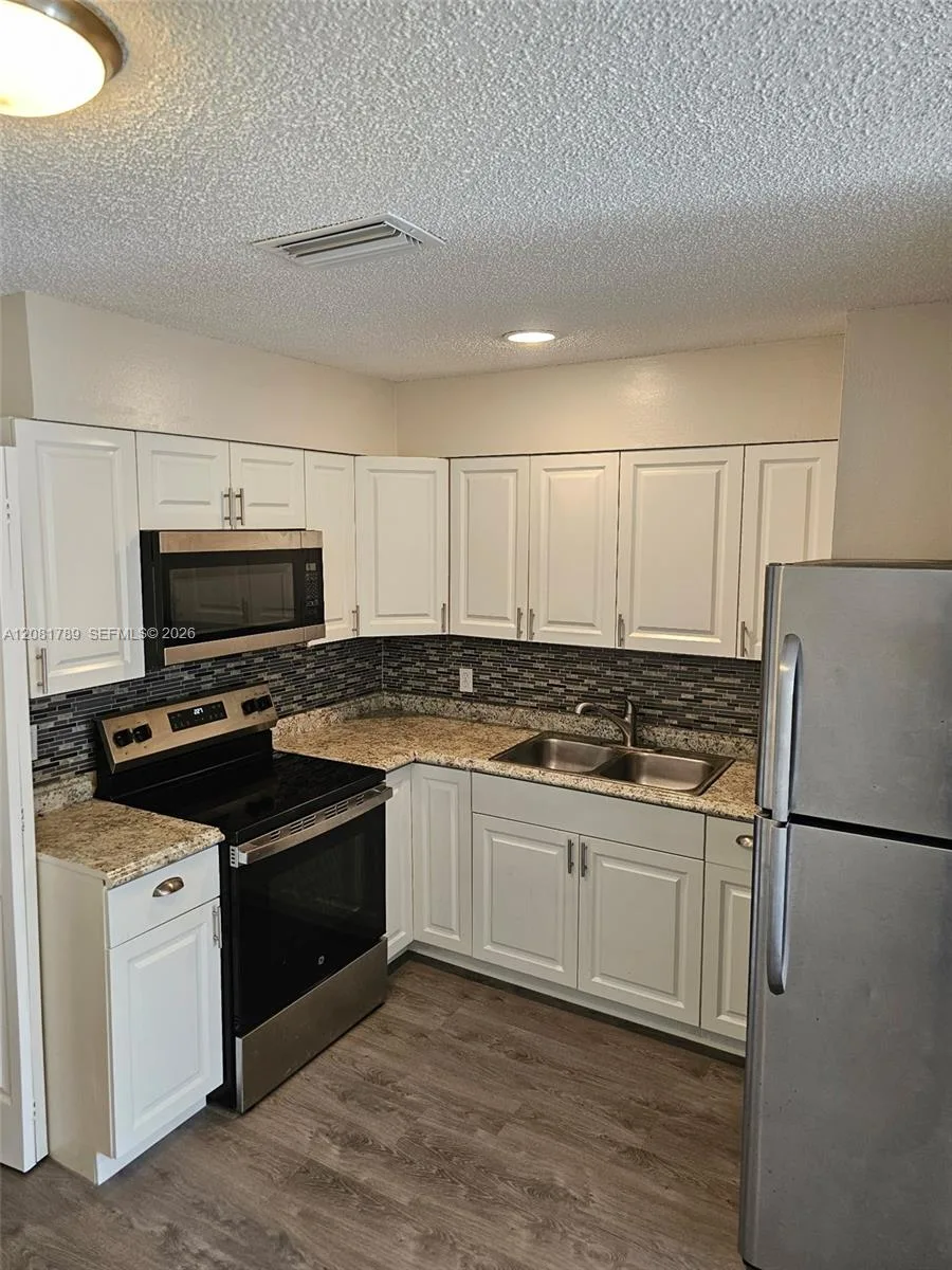 2302 Johnson St # 2, Hollywood, FL 33020