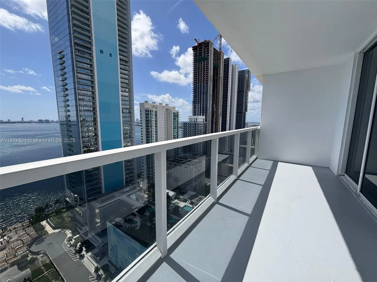 600 NE 27th St # 2704, Miami, FL 33137