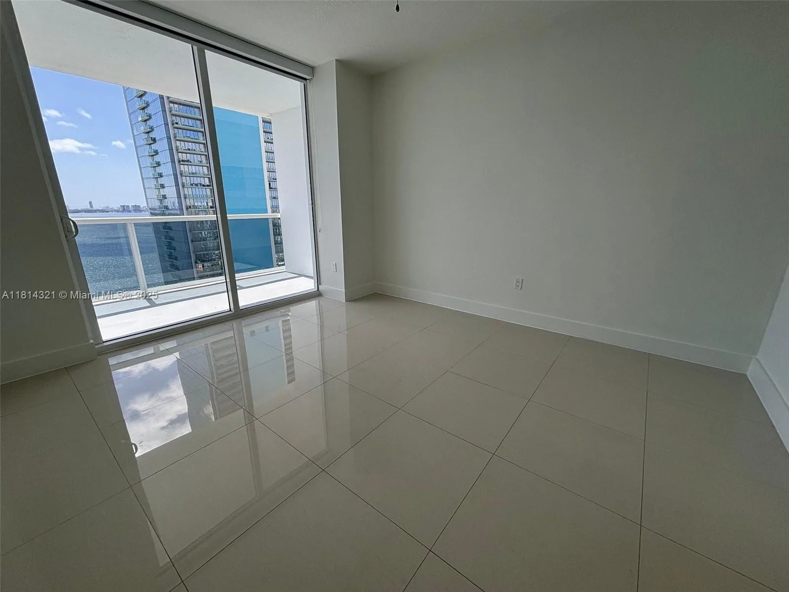 600 NE 27th St # 2704, Miami, FL 33137 photo 11